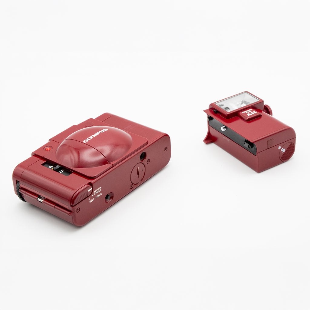 Olympus XA2 - Limited Heart Red Edition image 4