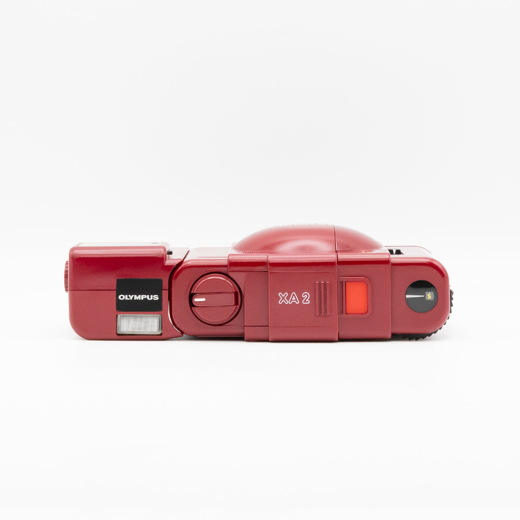 Olympus XA2 - Limited Heart Red Edition image 3
