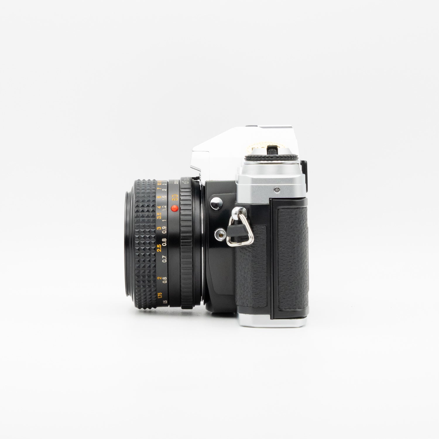 Minolta X-300 - 50mm f1.7 MD Lens image 1