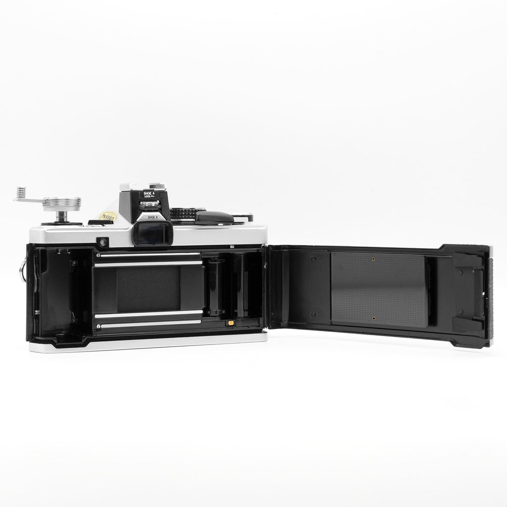 Olympus OM2n - Zuiko 50mm f1.8 Lens image 4