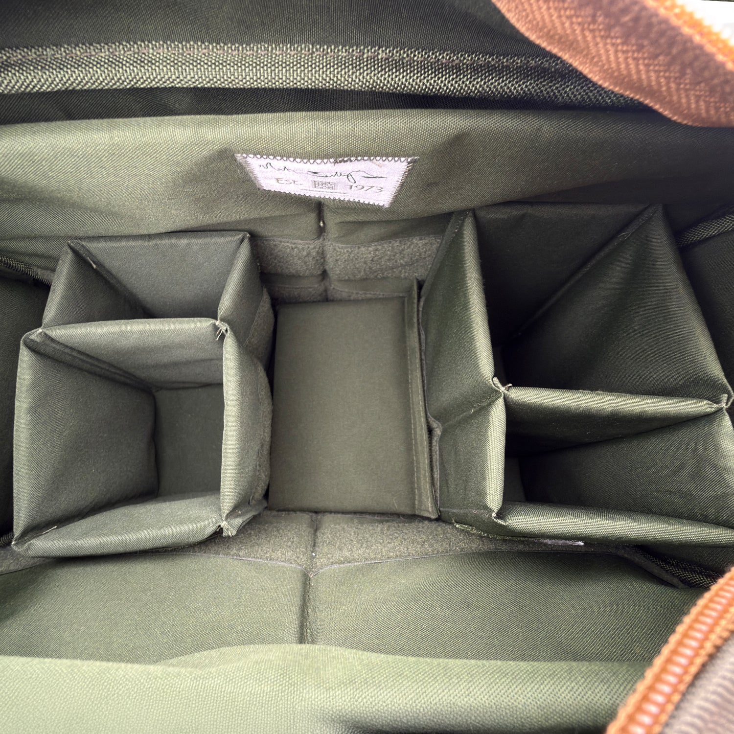 Billingham 445 - Sage FibreNyte / Tan