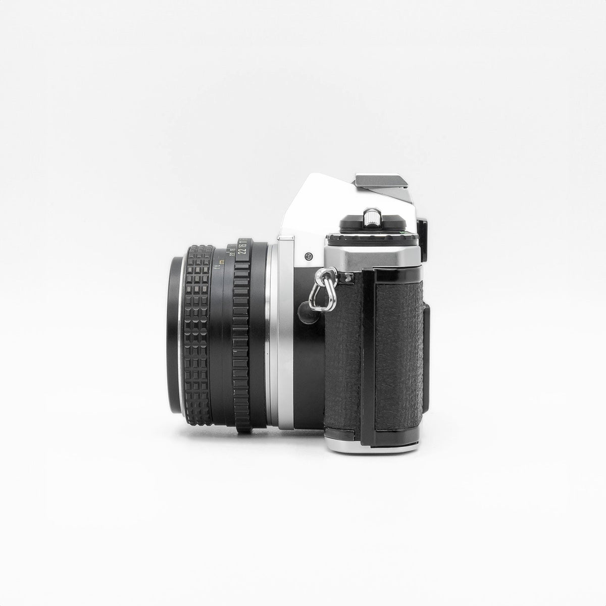 Pentax ME Super silver, side view