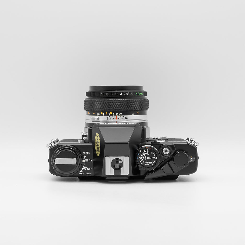 Olympus OM10 Quartz black top view