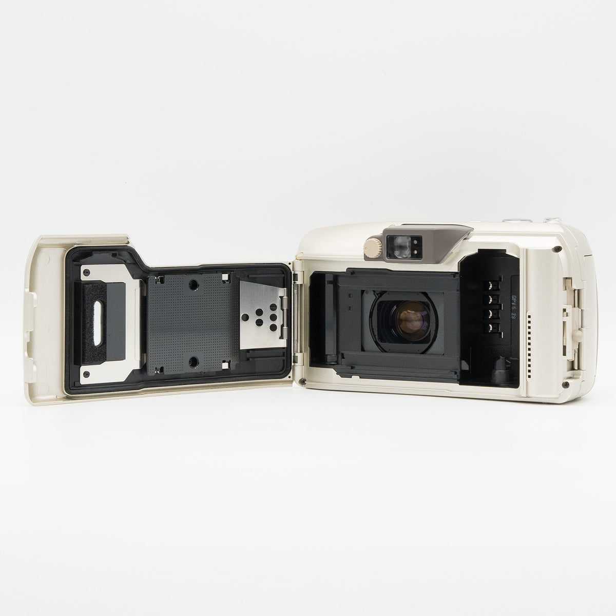 Olympus Mju II Zoom 170 film chamber