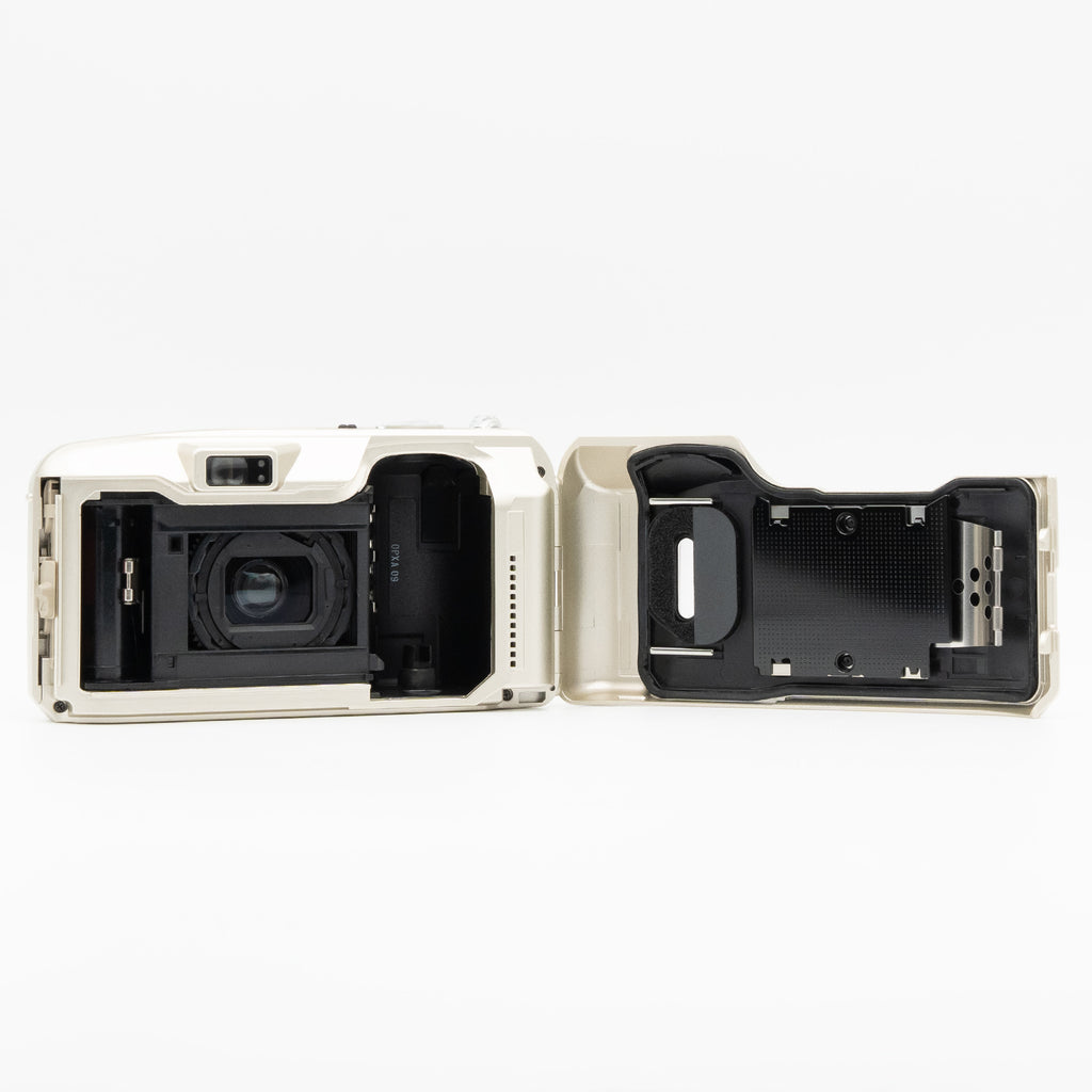 Olympus Mju III Zoom 80 film chamber
